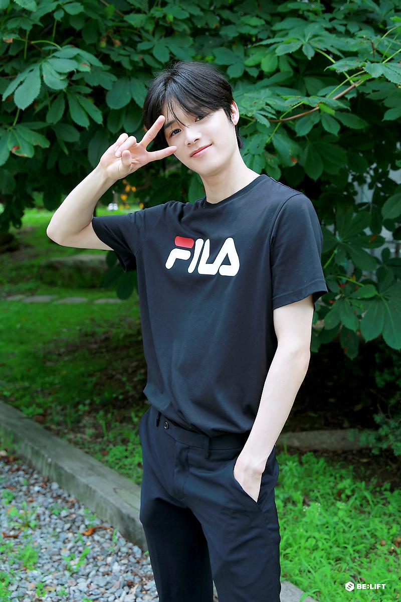 Diosirelia7's tweet photo. Hoping that today is full of positive things. 
#K_DEBUT 
#K_OUR_HERO 
#K_RUN_FOR_DREAM https://t.co/bDvAZiNlK9