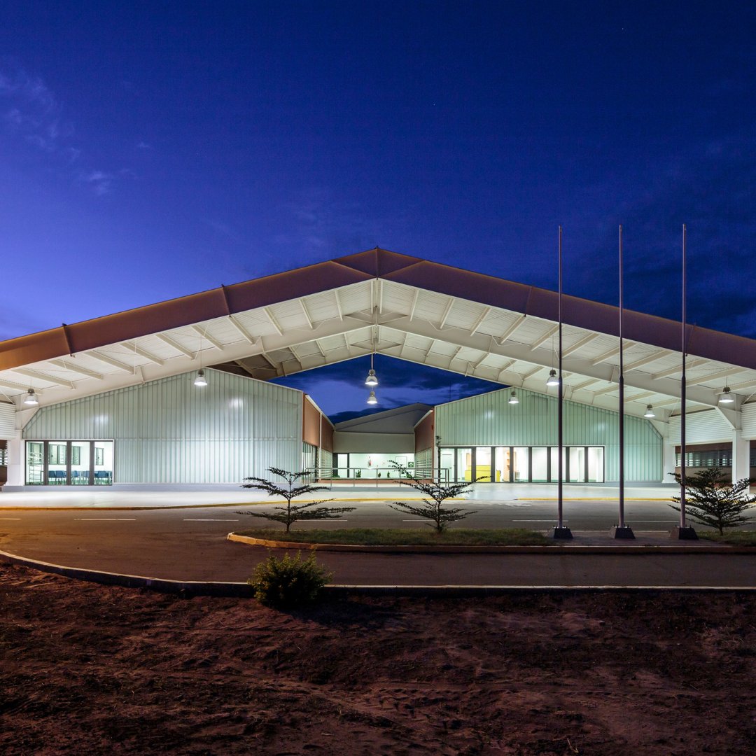 tccuadernos's tweet photo. Hospital en Menongue. PMMT @PMMT_ARQ 
Próximamente... en TC Cuadernos https://t.co/VMCNaWjjRA