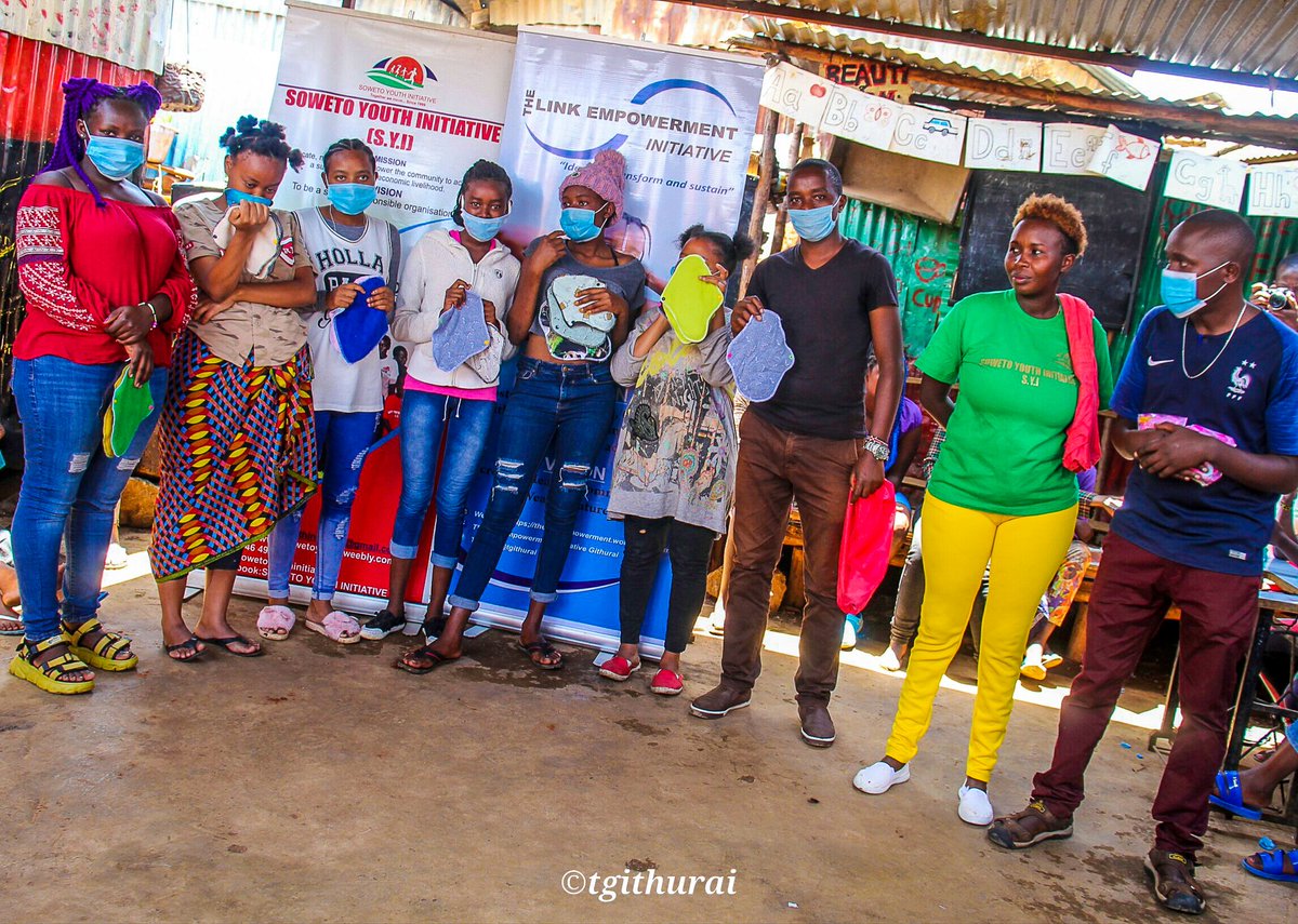 TheLinkGithurai's tweet photo. Today, we met and had sexual reproductive health and rights(SRHR) talks with adolescent girls in the sprawling Soweto ghettos. Later we distributed sanitary towels - from menstrual cups,reusable and regular disposable pads - under the guidance of @YouthSoweto #SupaDada #WCD2020KE https://t.co/vahKu7PsR8