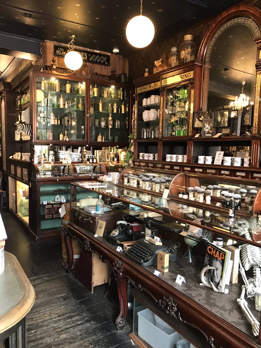 nixiebear's tweet image. Got to be one of the best shops I’ve ever been in. #howarth #brontecountry