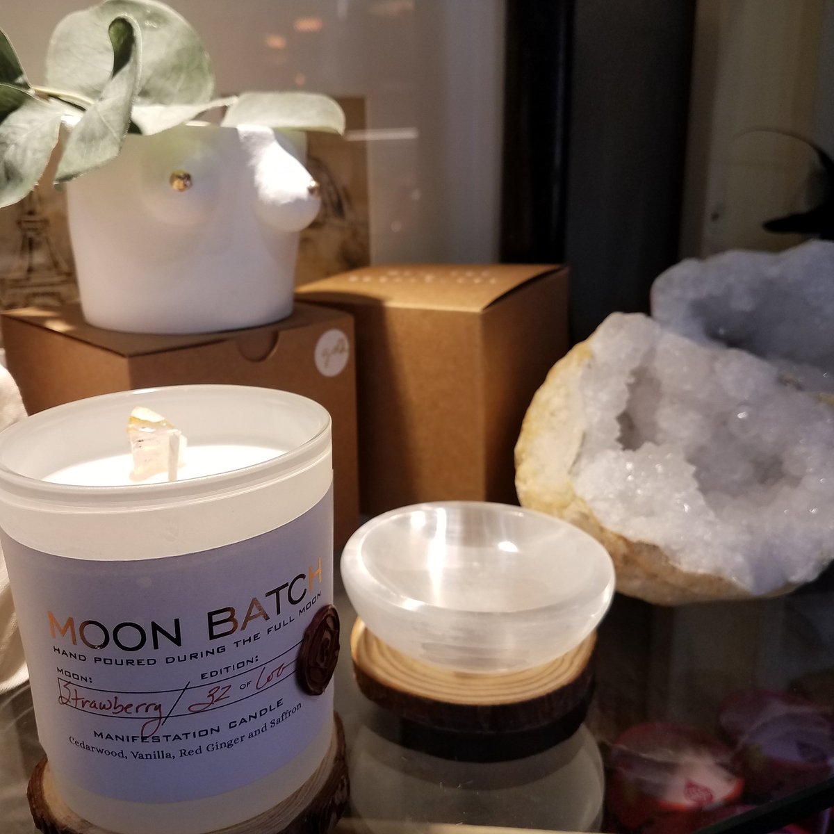 the_roseberry's tweet image. Something calm, something fun.  You never know what you'll find!
.
.
#uniquefind #unexpected #soycandles #handcrafted #crystals #giftideas #homedecor #localbusiness #shoplocal #amarillo #route66 #6thstreet