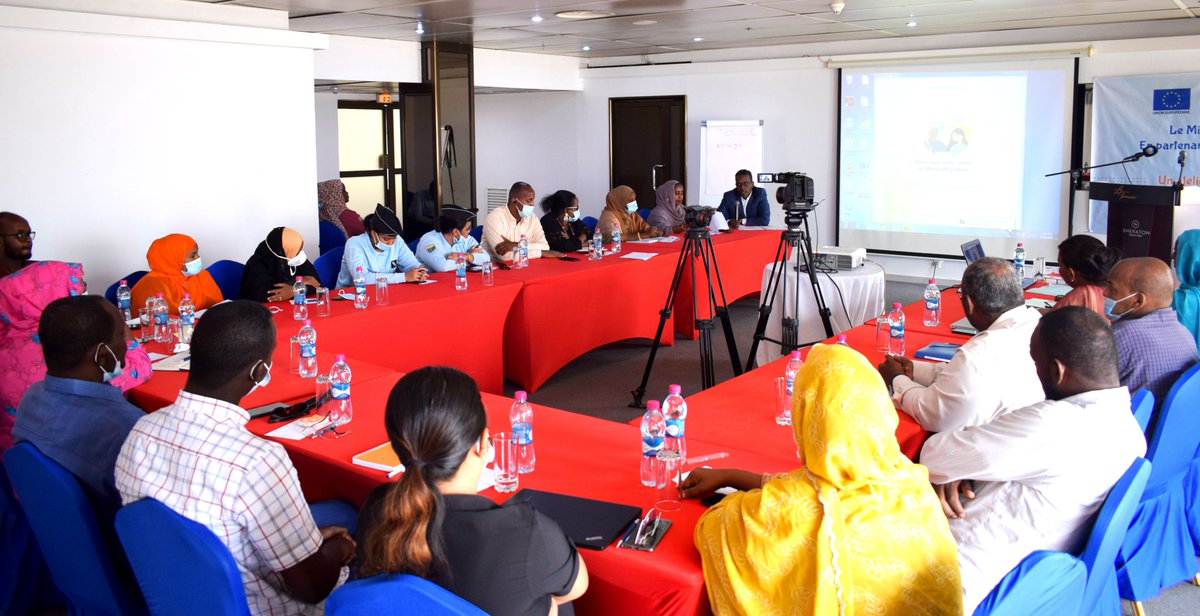 un Atelier de formation des prestations des services juridiques pour la prévention et l’application des textes et loi des MGF  a eu lieux ce matin  à Shératon hôtel.
#Djibouti 
<a href="/Unfpa_Djibouti/">UNFPA Djibouti</a>
@LUnionEuropenn
