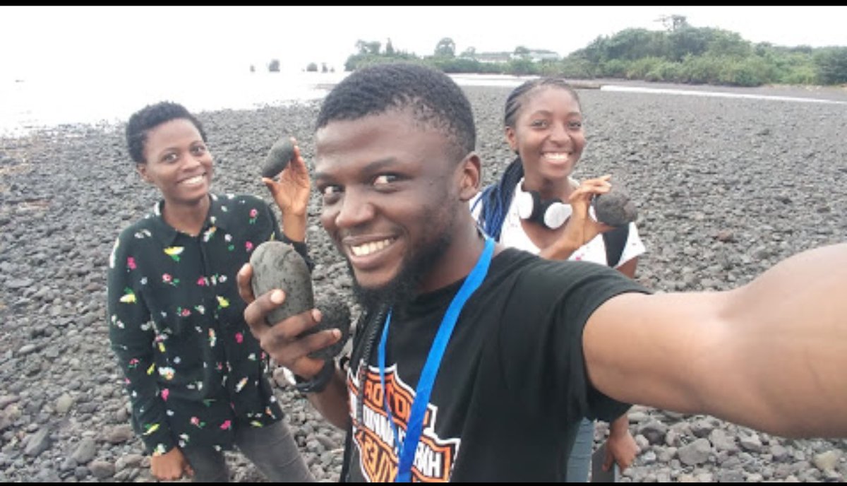 KarloffBatata's tweet photo. The People of #Isobe told me they don't have Toilets, No School, Constant Harassment by Forces of Law and Order etc
#Peace also means getting up and carrying out your daily activities
coming up CBS Radio Buea FM 95.30 MHz https://t.co/MfZEoEtiYa