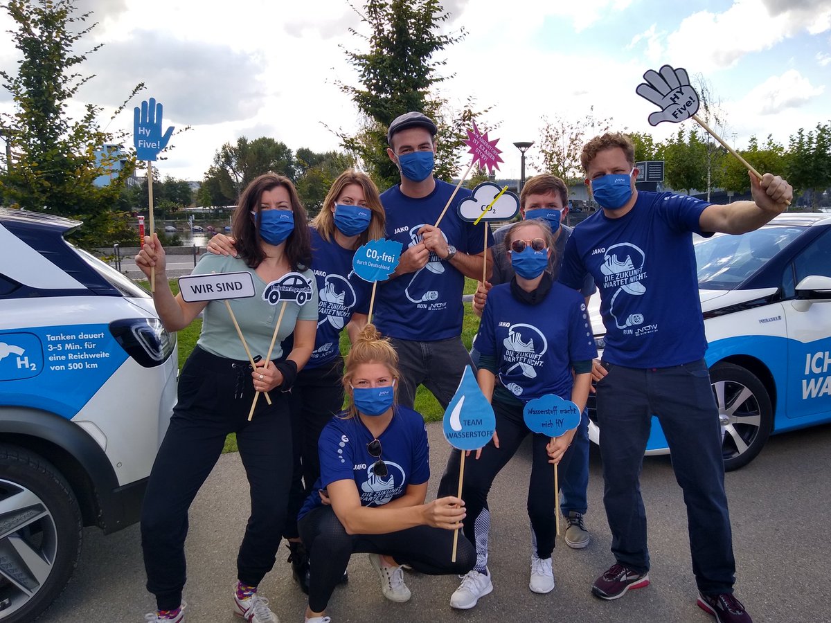 TilmanWilhelm's tweet photo. 5-4-3-2-...#24h2challenge about to start. Root for @news_nowgmbh Teams #nowornever and #hyperformer https://t.co/sDYDFsWNuM