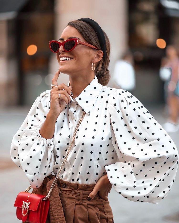 modeo_es's tweet photo. ¡Esta Camisa acabamos de Recibirla! 💜
🔎 https://t.co/dQarBNxa0E
#CamisaAna #Camisas #Lunares #Abullonadas #Mangas #Otoño #Tendencia #Modeo #SomosModa https://t.co/2BxG4txVBZ