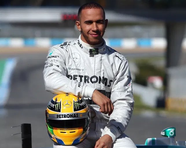 Today in 2012 Lewis signed the first contract with <a href="/MercedesAMGF1/">Mercedes-AMG PETRONAS F1 Team</a> .

8 years later...

39 fastest laps
110 podiums
69 wins
70 pole positions
150 GP 
5x World Champion

#TeamLH #History 😳 <a href="/LewisHamilton/">Lewis Hamilton</a>