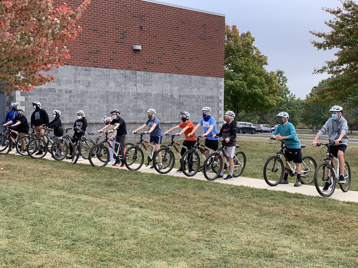 MMS_PE's tweet image. Students were excited to get on their bikes and ride! Nothing better! #HPE @MMS_principals