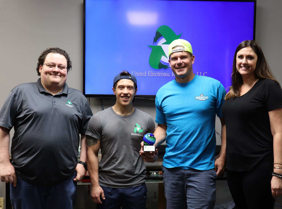 UERTeam's tweet photo. We are the winner of 2020 The Cis Myers Sustainability Leadership Award. This award recognizes an innovative individual, organization, or company that shows leadership in sustainable operations and programs that are strongly supported by the bottom line – people, planet, profit. https://t.co/oxjofZcxTr