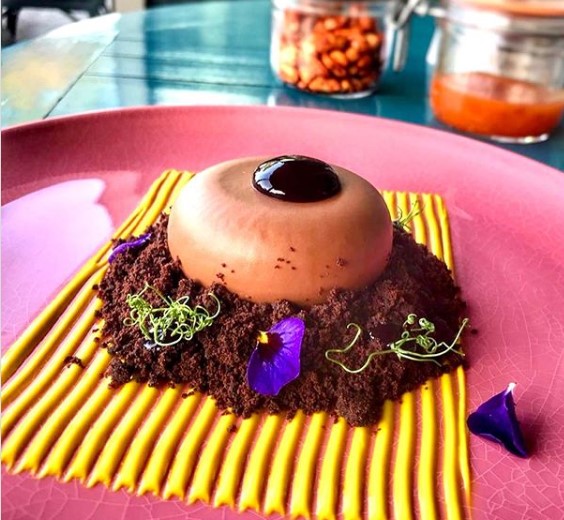 RAKtablewareUSA's tweet photo. Serve with #style and #elegance. Serve with VINTAGE ๐
#MakeSureItsRAK
#tableware#chefstalk #dining #lifestyle #passion #epicure #greatplate #chefsalert https://t.co/bkp705QSXs