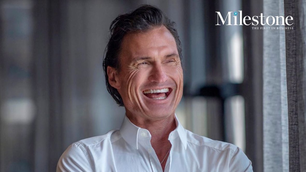 MilestoneMagaz1's tweet photo. Petter Stordalen, the Norwegian self-made billionaire, hotelier, property developer, and environmentalist, learned his most valuable business lessons selling strawberries as a kid.

#MilestoneMagazine #PetterStordalen #Philosophy #Billionaire #Interview https://t.co/pxGJ9QRRBX