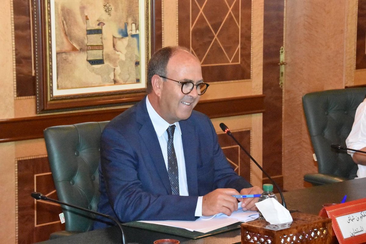 HBenchamach's tweet photo. خلال استقبال السيد حكيم بن شماش، رئيس مجلس المستشارين، السيد سالم محمد المالك، المدير العام لمنظمة العالم الإسلامي للتربية والعلوم والثقافة (إيسيسكو) وذلك اليوم 28 شتنبر 2020 بمقر المجلس https://t.co/Q9asVkDXET