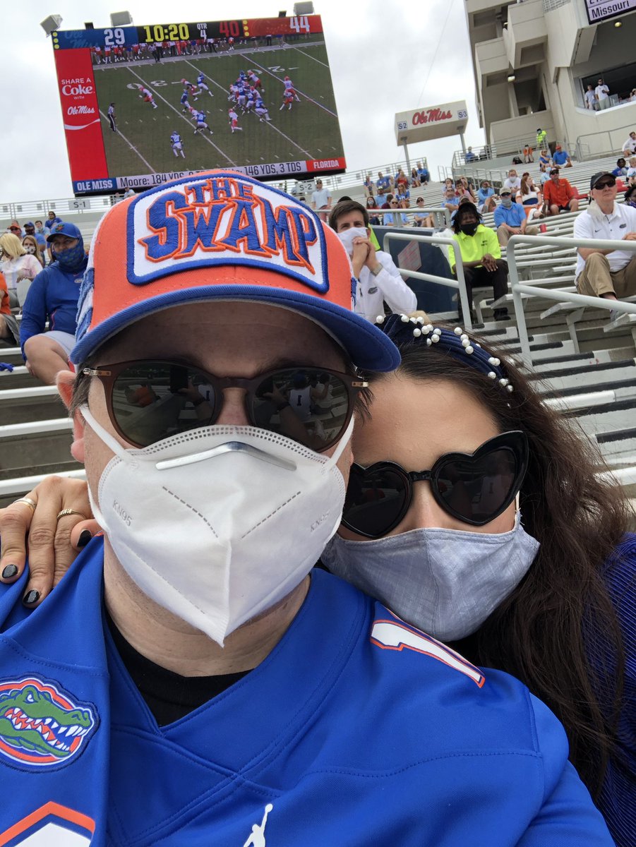 jwhiddon4's tweet photo. What. A. Weekend. @UF @GatorsFB @jb8sy @Mare_R #GatorsWearMasks #BeatOleMiss #DFWGators #GoGata #Kyle2Kyle #VaughtHemingway #OleMiss #Rebels #Rebs #LaneTrain #Derailed https://t.co/htPqoYPGX0