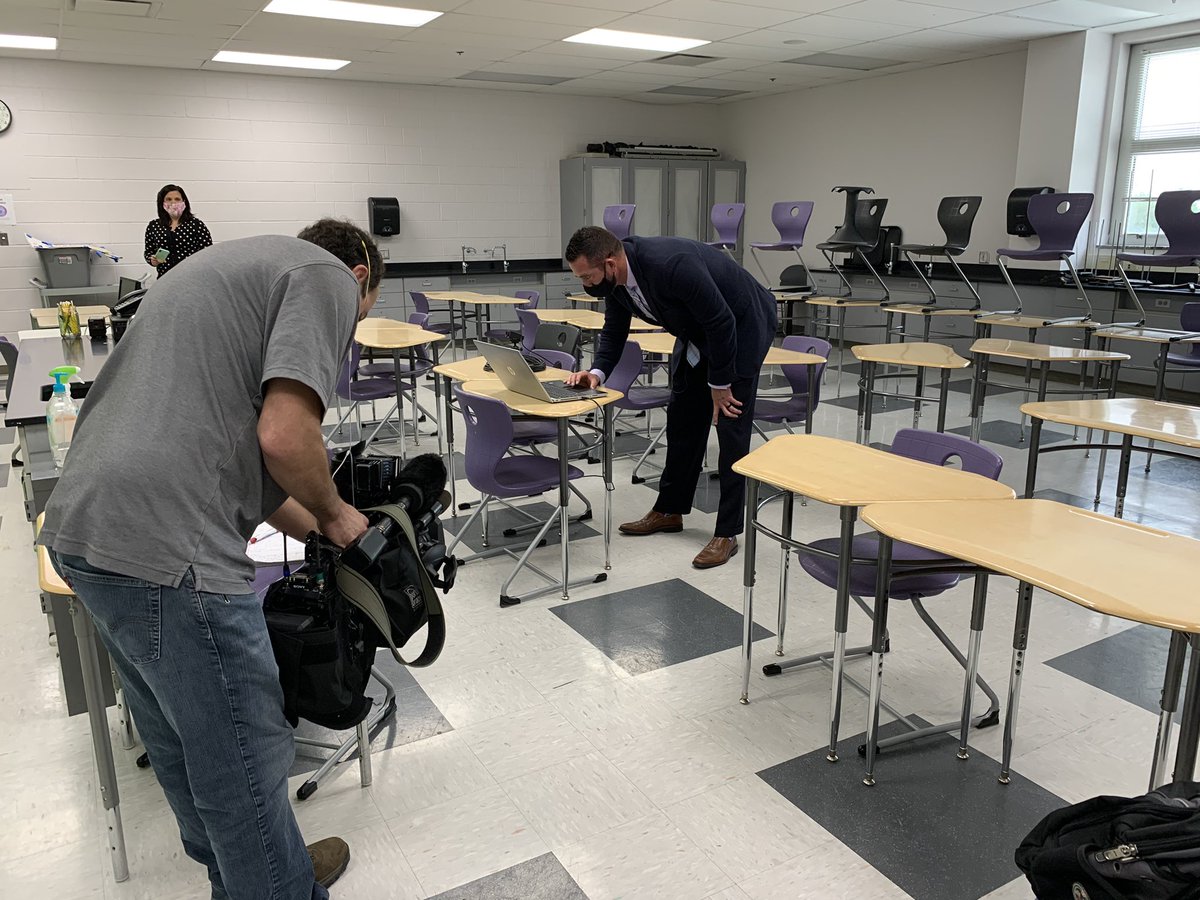 Tune in to <a href="/wsyx6/">WSYX ABC 6</a> tonight at 5pm to hear @REYNSupt and Executive Director of Business Chris Reed talk about the infrastructure we are putting in place to welcome students back October 19! #reynproud