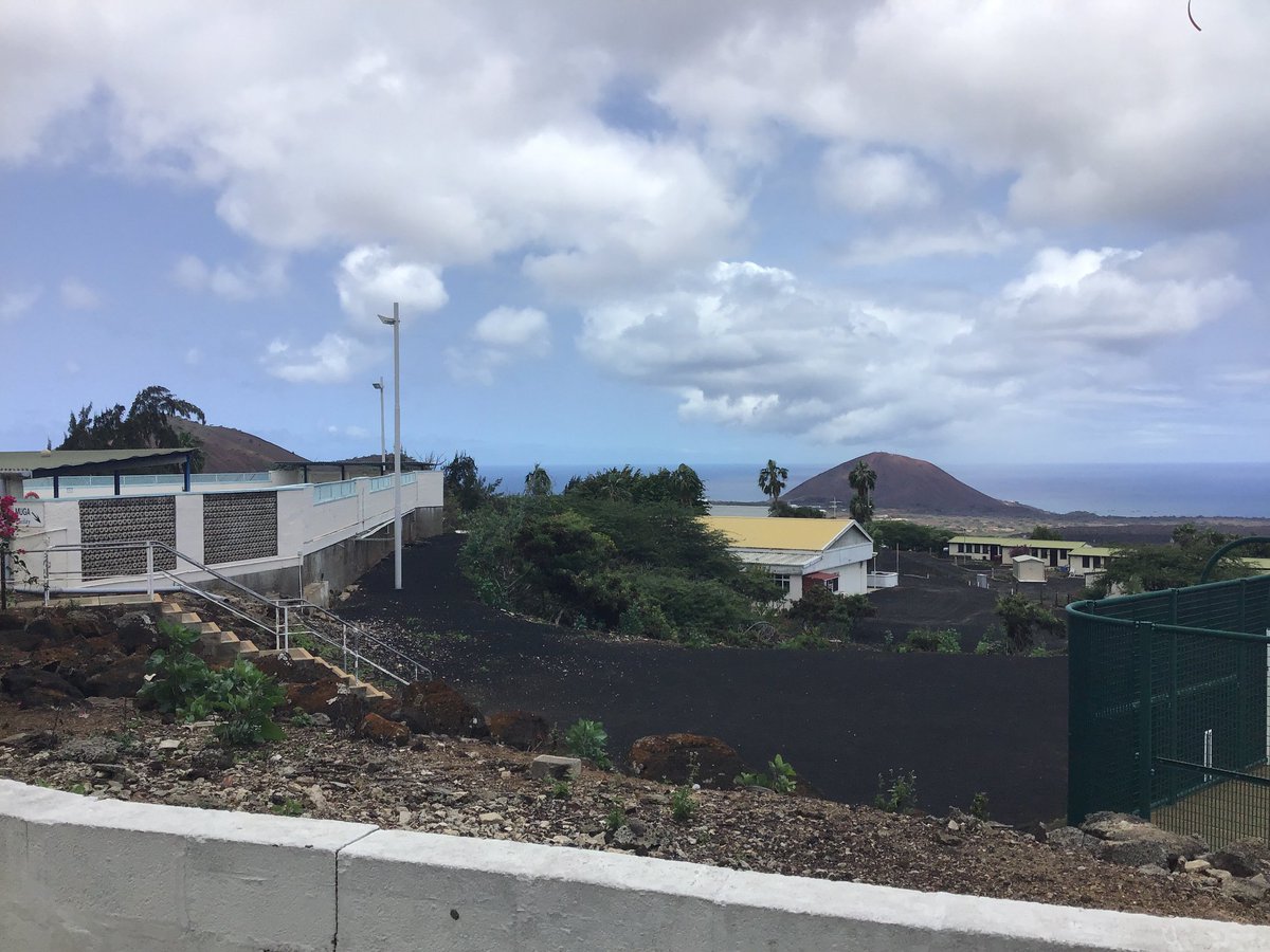 South Atlantic seen from Two Boats bar, from where we spoke with Robin the Fog (<a href="/Howlroundmusic/">Howlround</a>) for <a href="/BBCRadio4/">BBC Radio 4</a> on Friday about the album "History of Sleep" with Richard Youngs, released a week earlier on Good Energy Records, the Lindsay System project, LSC_PRINT&amp;PLAY and more...