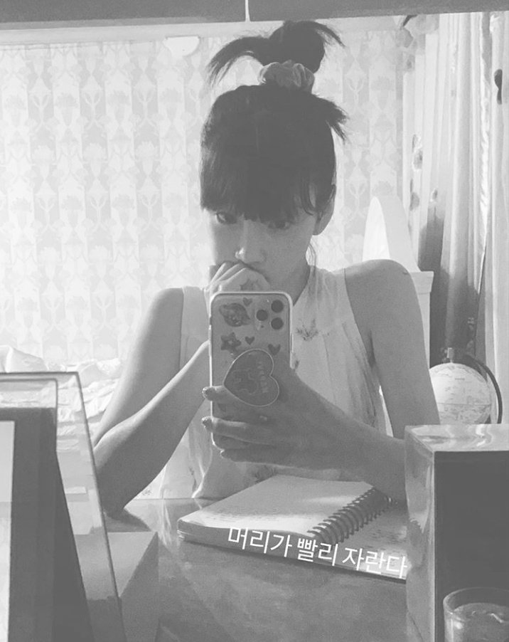 ktycontent's tweet image. she&apos;s so adorable 🥺
#taeyeon #태연