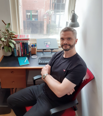 . @DrBenWhitham is Senior Lecturer in International Politics. Ben teaches IR theory, is a personal tutor, works  @DecolonisingDMU & organises our anti-racist reading group. In 2019 Ben won the  @PolStudiesAssoc prize for outstanding teachingFind out more  https://bit.ly/2FYCMta 