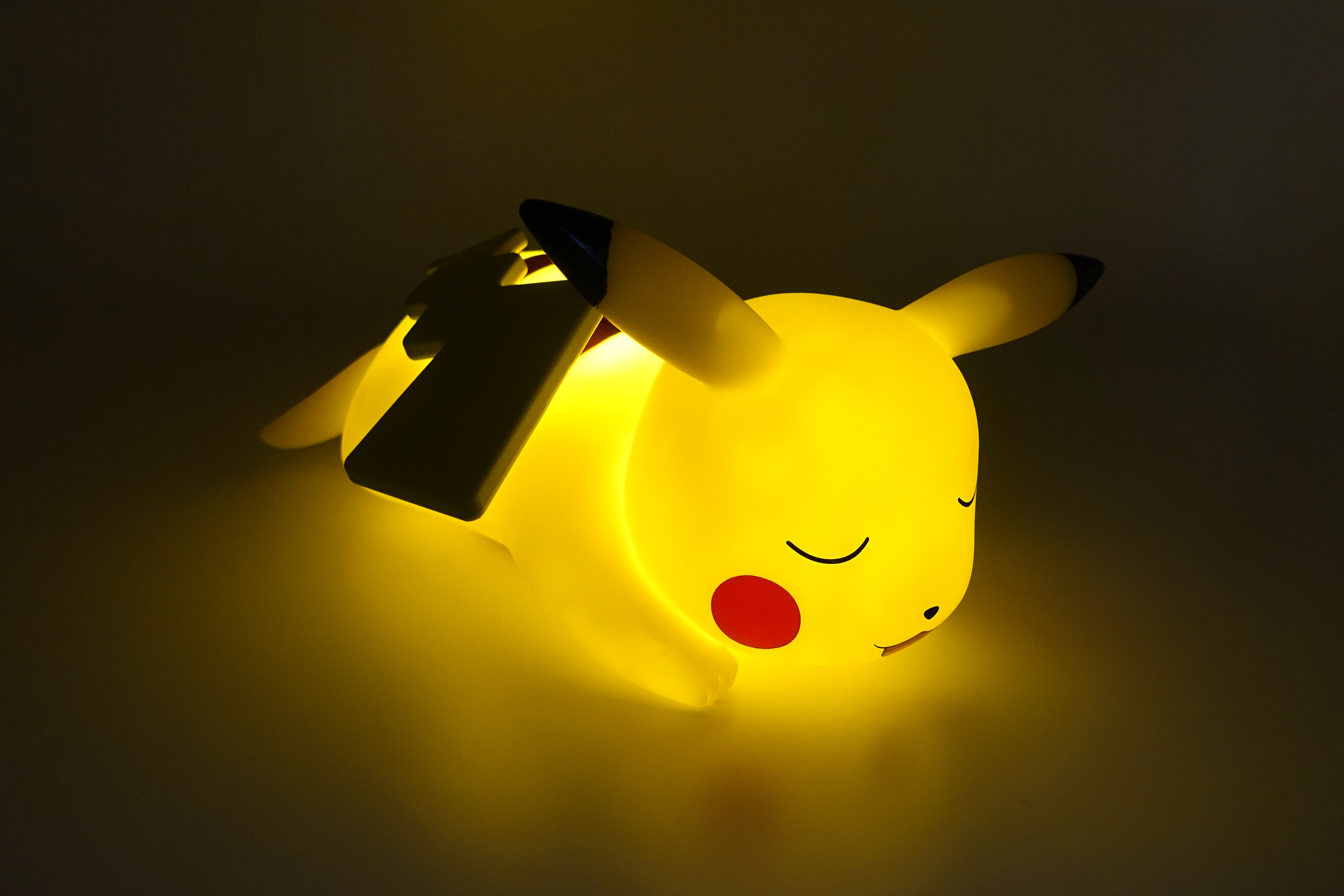 POKEMON - Pikachu Pokeball - Réveil avec lampe LED : : Lampe  Teknofun Pokemon