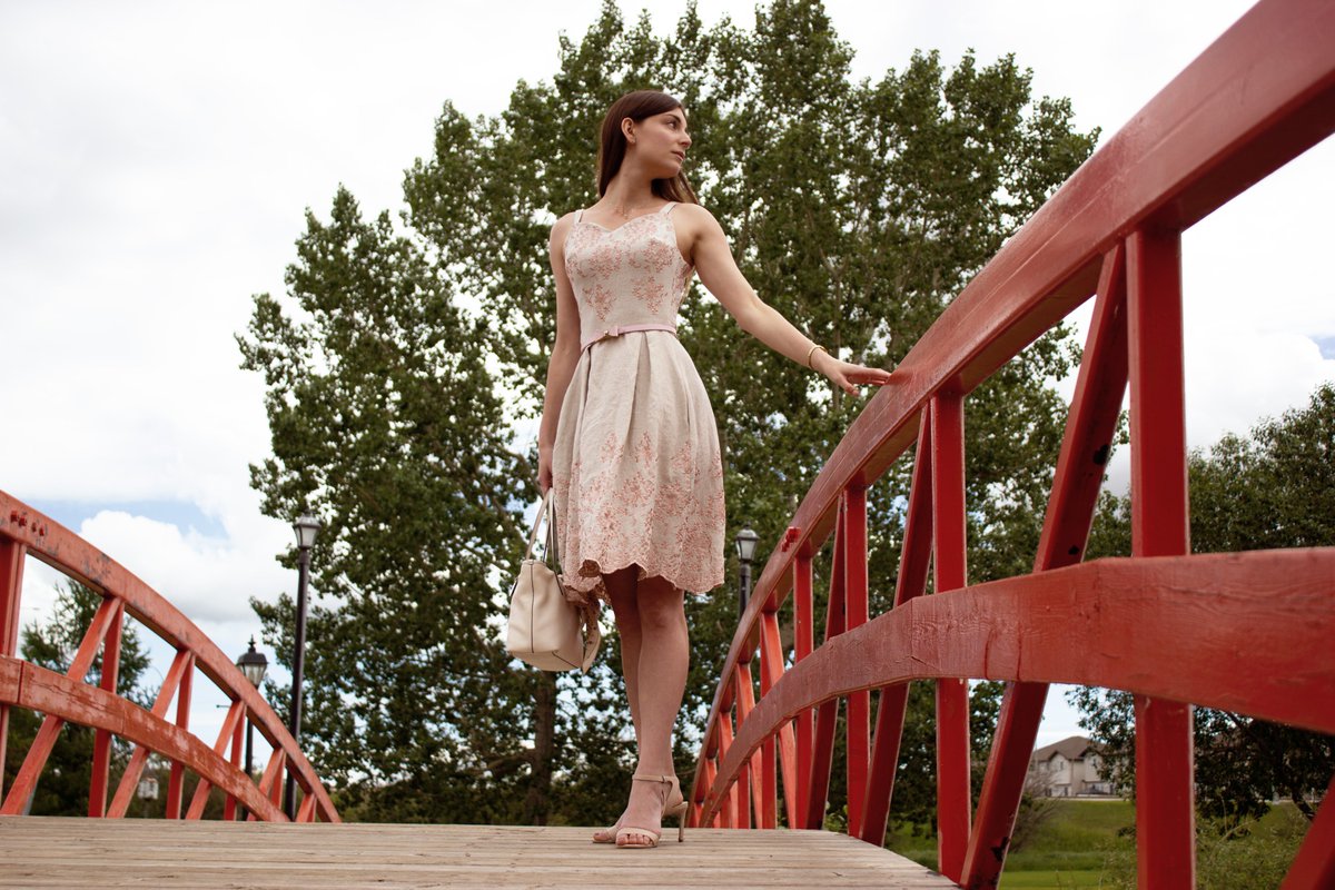 SheerStitchery's tweet photo. Want to learn how to sew a custom linen dress?  Check out the latest video here:  https://t.co/68X0t7fj96
#sewing #sustainableLiving #SheerStitchery #sew #crafting #diy https://t.co/r2FuqukgZN