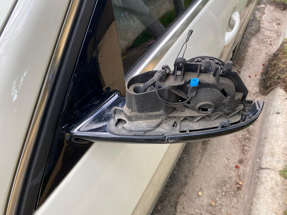 frailinmm's tweet photo. Hago un llamado a las autoridades competentes con los robos de restrovisores @MinInteriorRD @PoliciaRD @TonyMendezR @ambiorixd @laluzjose @SoldelaMananaRD @CENTRALDICRIM https://t.co/5WGOqAxSdO