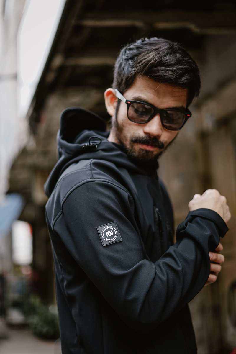 NavijaciStore's tweet image. there's more softshell code "rossevelt" ... grab it fast lads

Readystok !!
Code: rossevelt
Material: lightweight windshirt softshell
Available size: M L XL
Idr: 270k

#softshelljacket
#softshell