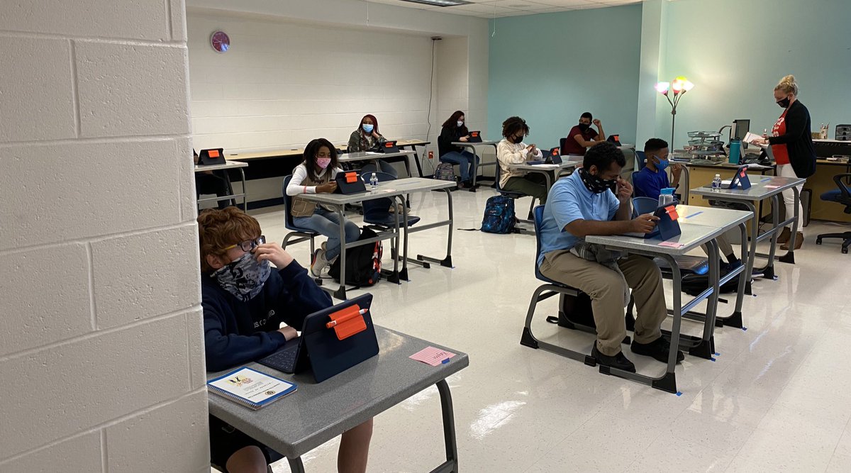 jenifer_rayne's tweet photo. Mathematicians at work this morning in our Pocomoke High School classrooms! #FaceToFaceInstruction #WeAreBack @17laurieshort @kmohammadioun @Karateaches04 @sydney_m_hall @WorcesterSystem https://t.co/6fI18n0n9p
