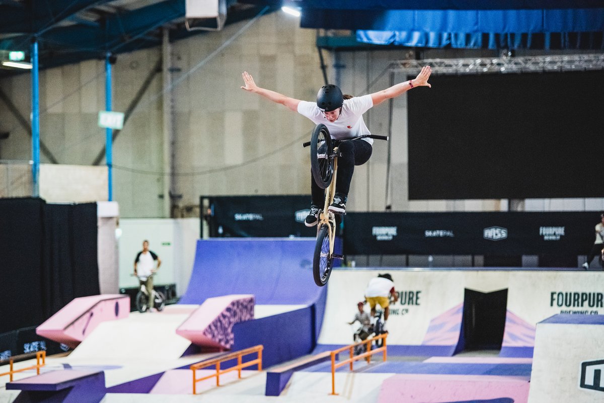 NASSfestival's tweet photo. Flying into a new week like #NASSHYPE https://t.co/lR99R4XXVH