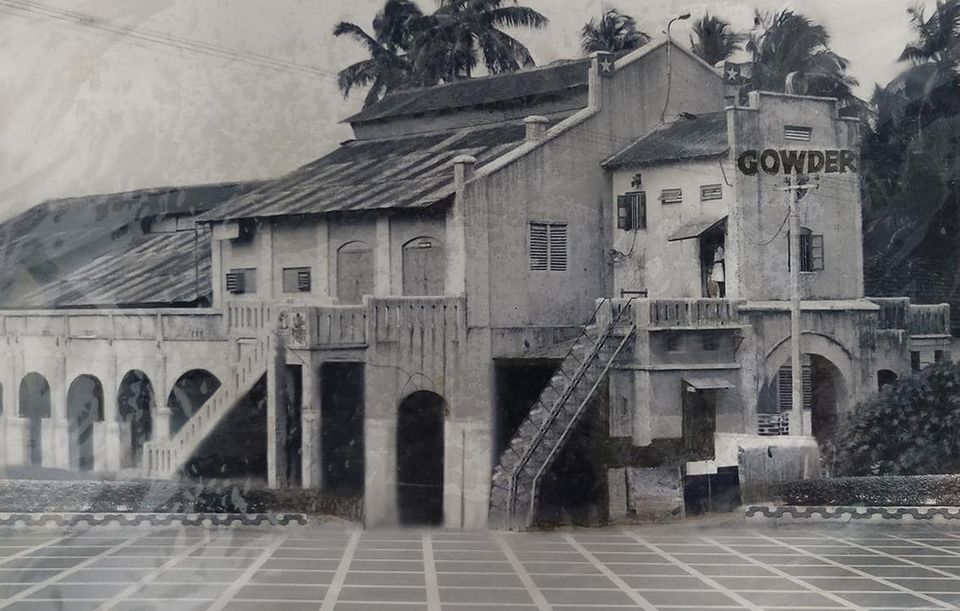 6.  #Palakkad’s first theatre Gowder came up in 1925 thanks to a businessman named Thirumalai who named it after his Mandya clan. Gowder has screened the first Malayalam talkie ‘Balan’ and even played host to events featuring names such as  #LKAdvani.