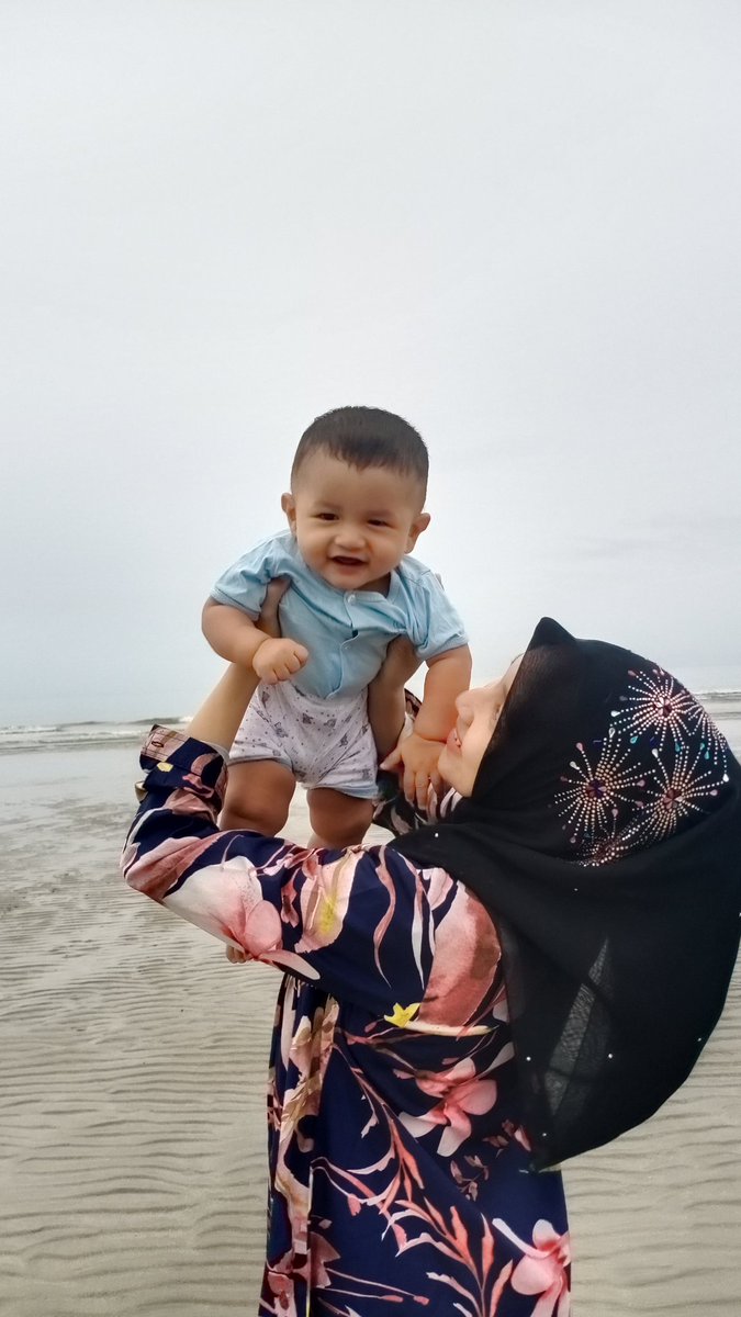 mariamasri6's tweet photo. sukanya bila dia ceria..
kesayangan mama &amp; papa
#HeroPapaMama
#SyafiqRaikal https://t.co/yeauYeLi8J