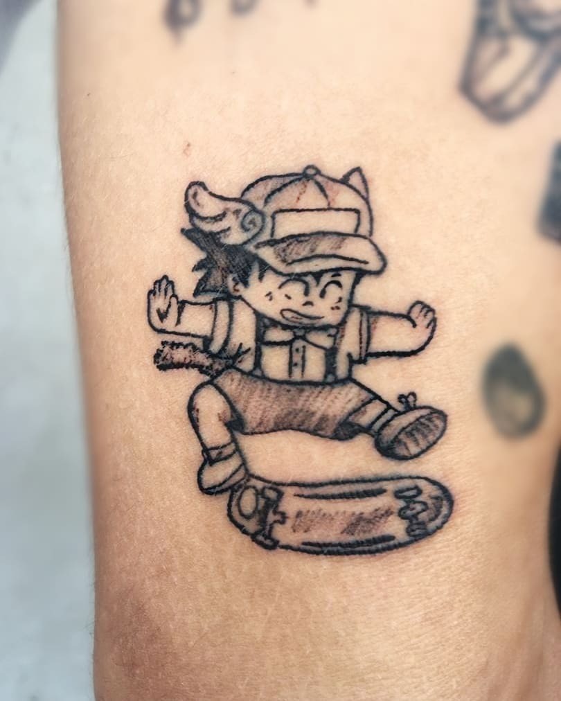 ArtesuTattoo's tweet photo. Goku en patineta jajaja diseño del cliente , dándole mi toque.
Que les parece?
•
•
•
#gokutattoo #gokumini #minimalista #minimalisttattoo #sketchtattoo #divertidotattoo #tattoocrazy #beutiful https://t.co/szzlbgxKRI
