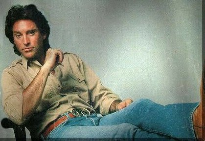 aoii92's tweet photo. Hottest grandpa EVAH!! 🔥🔥 #DHim #DrakeHogestyn #MCM https://t.co/OIJzAicU5L