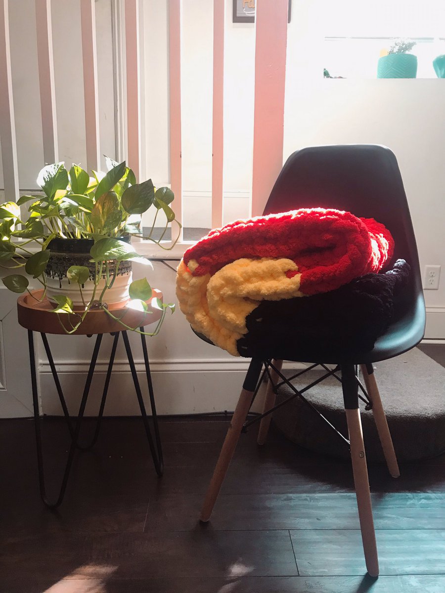 knitsandlove's tweet image. This Pikachu inspired Chunky Knit Blanket! Message me if you would like something similar  #chunkyknitswithlove #chunkyknitblankets #handmadechunkyknitblankets #chunkyknitblanketsdmv #knitting #knittingaddict #knittinglove