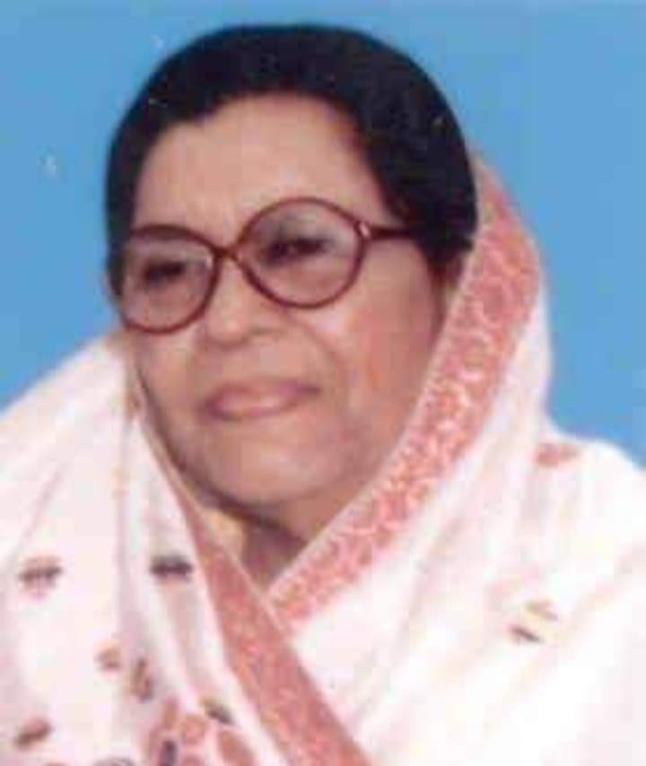 SushmitaDev25's tweet photo. Deeply saddened to know about the sudden demise of Assam’s first woman Chief Minister Smt Syeda Anwara Taimur ji 

Syeda ji had a long public career serving the people of Assam for four terms as MLA. Prayers for the departed soul. My deepest condolences to friends and family. https://t.co/xfW7Pk2PT4
