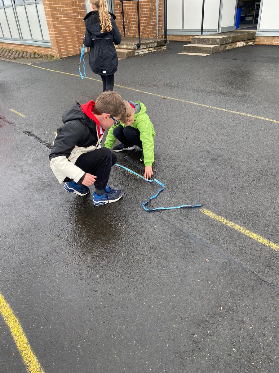 MoorfootPr's tweet photo. Measuring Monday! Today we had a whole school focus on measuring with lots of outdoor challenges- measuring in PE, finding & measuring outdoor angles, time & duration, following recipes-plus using different methods & resources for measurement.๐#MathsWeekScotland
#MeasuringMonday https://t.co/0mZ3F08BDS