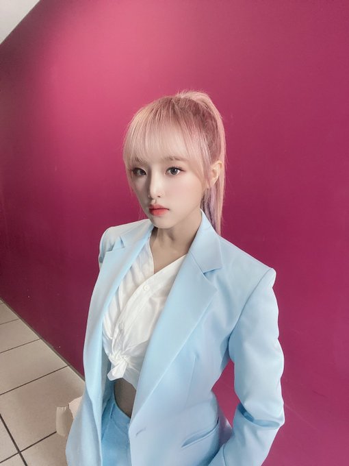 when i say "Yena in a suit", how many times do you die?