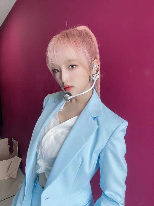 when i say "Yena in a suit", how many times do you die?
