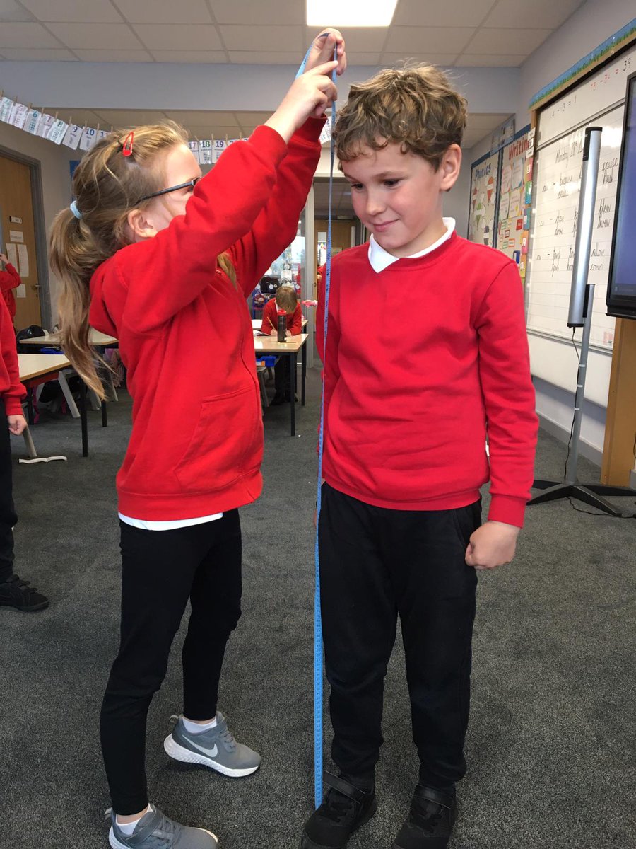 MoorfootPr's tweet photo. Measuring Monday! Today we had a whole school focus on measuring with lots of outdoor challenges- measuring in PE, finding & measuring outdoor angles, time & duration, following recipes-plus using different methods & resources for measurement.๐#MathsWeekScotland
#MeasuringMonday https://t.co/0mZ3F08BDS