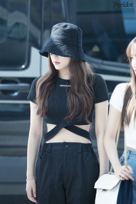 and let's talk about her airport looks..