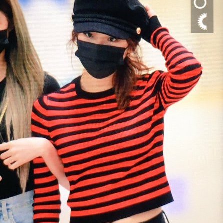 and let's talk about her airport looks..