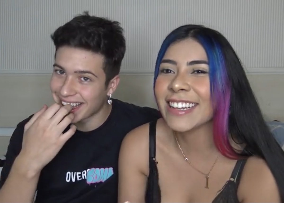 _pingrid190_'s tweet photo. Podem até ter parado de ficar, mas vou continuar shippando até pq eu amo a amizade deles. Eu amo essa energia boa que eles tem. Na amizade é #Pingrid ❤️ @oharidade @ttdo190 https://t.co/hcfqptTmVr