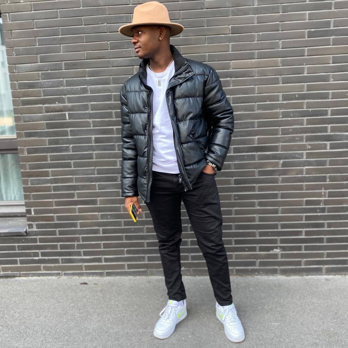 Mrmous4's tweet photo. #NouvellePhotoDeProfil https://t.co/Y31KHEoRdu