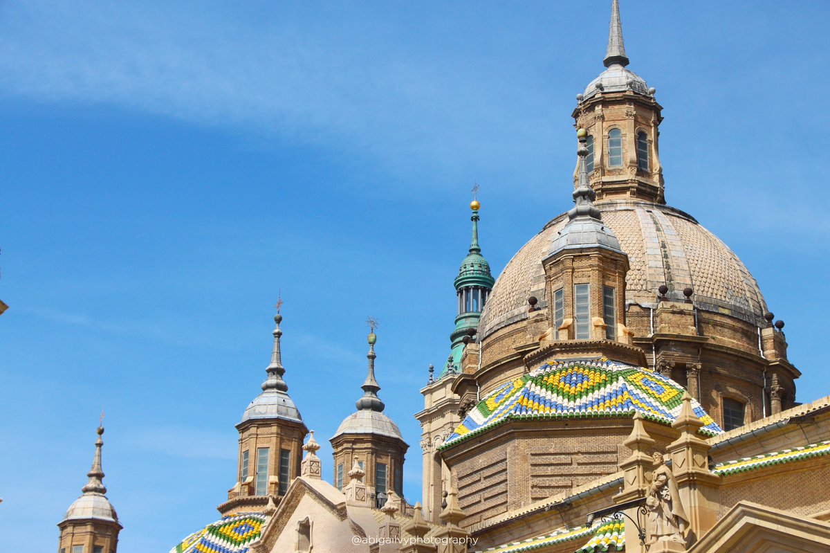 majamsisters's tweet photo. Architectural structures from the east and west ✨ it’s amazing how different cultures are portrayed in each building, they all look so magnificent. 😍
London • Spain • Japan ✈️
#travelphotos #travelphotography #japan #spain #london #unitedkingdom #architecturalstructure https://t.co/Oj3cmBFM0m