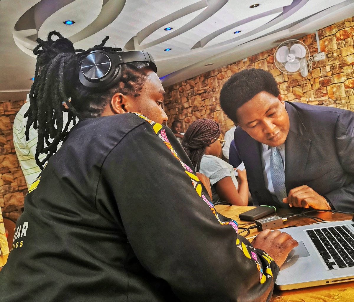 Byte Steps tweet media