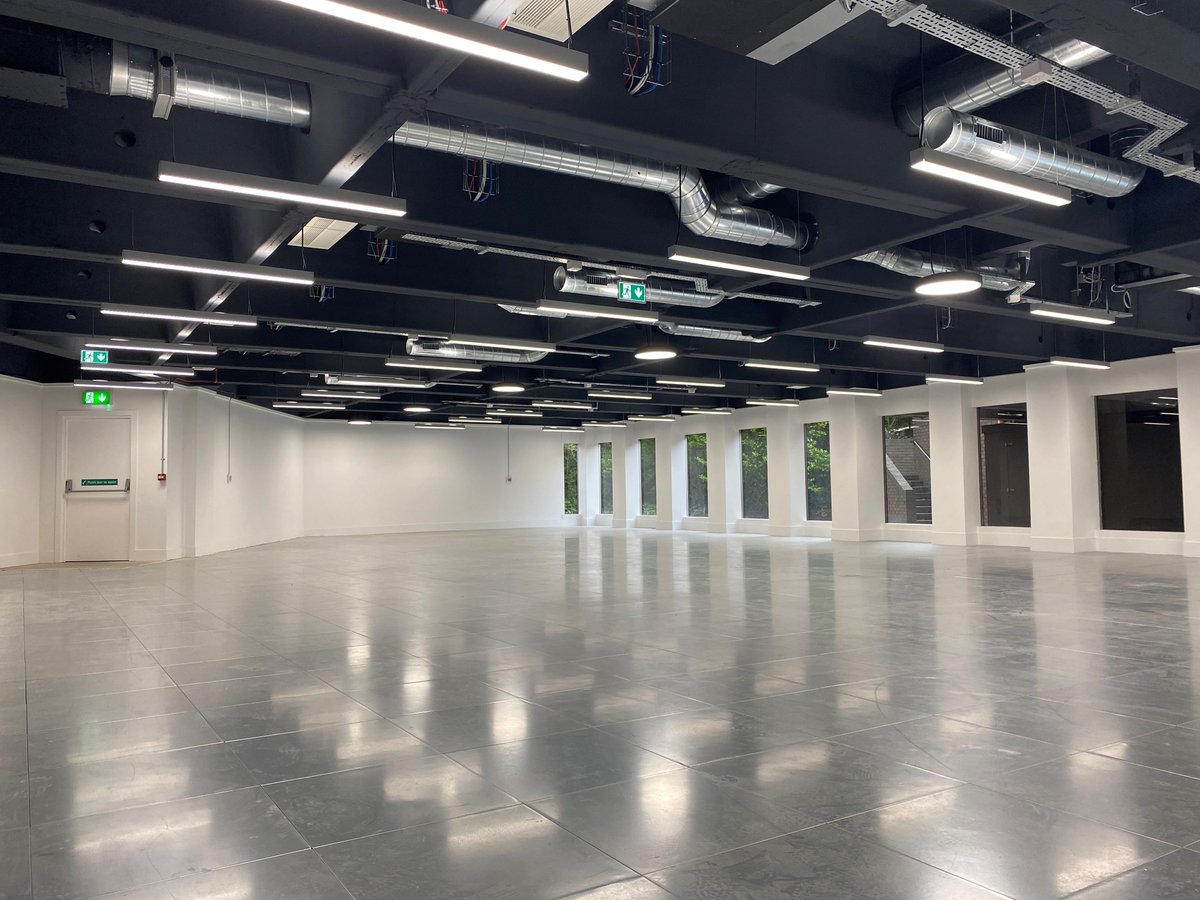 MPACTGRP's tweet photo. Working with Form Design, PMP and TUV SUD M&amp;E Consulting Engineers on behalf of their client, Palm Capital, our recently completed Cat A defurb shows this style off perfectly. #fitout #defurb #MPACT https://t.co/7IHWaCXXG9