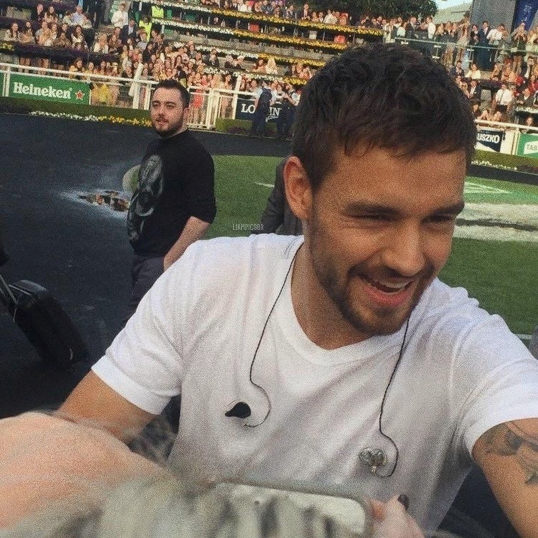 0utercalm's tweet photo. sin duda Liam merece muchísimo más reconocimiento, interactúa con sus fans, todo lo recaudado en sus dos shows online ha sido donado a gente que lo necesita y un sin fin más de cosas, es un verdadero angelito, LIAM IS HAPPY https://t.co/baspeLQBf9