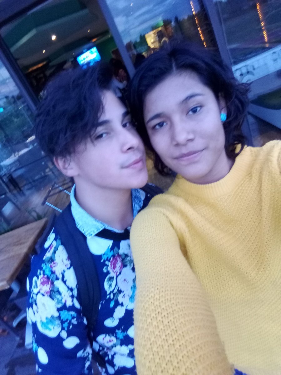 mialopezleon's tweet photo. @EdgarMMedinaa extraño tus locuras, la uni me estresa demasiado :c. No quiero, necesito verte :c JAJAJA te extraño en verdad :') https://t.co/uSkUh8coGr