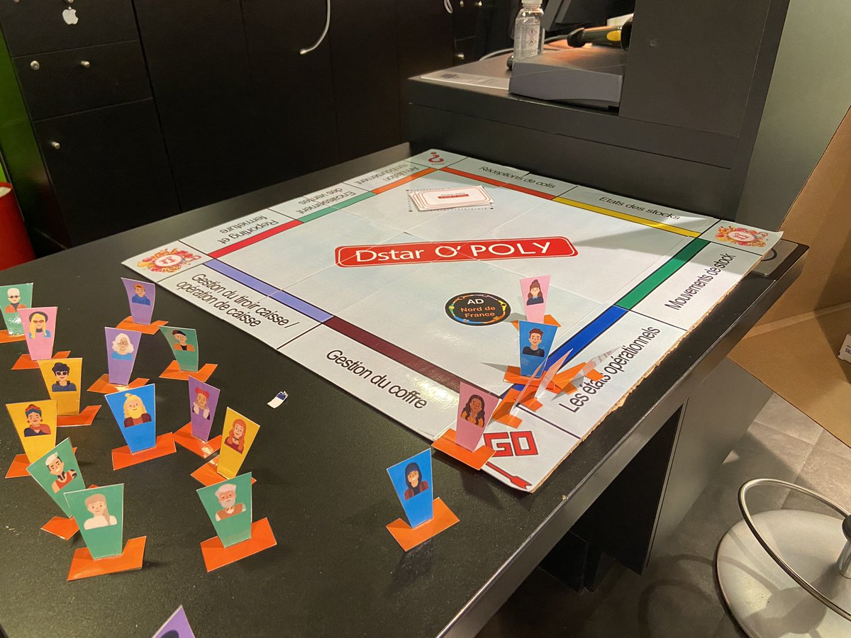 manuelmartin_fr's tweet image. Journée de formation au top à Arras ! Merci @Younesss59 et l’équipe
🌎 Nouvelle caisse qui marque notre engagement pour l’environnement avec le e-ticket
⏱ Retrait Express pour enrichir le parcours omnicanal de nos clients web vers les boutiques
#rse #human #digital #orange