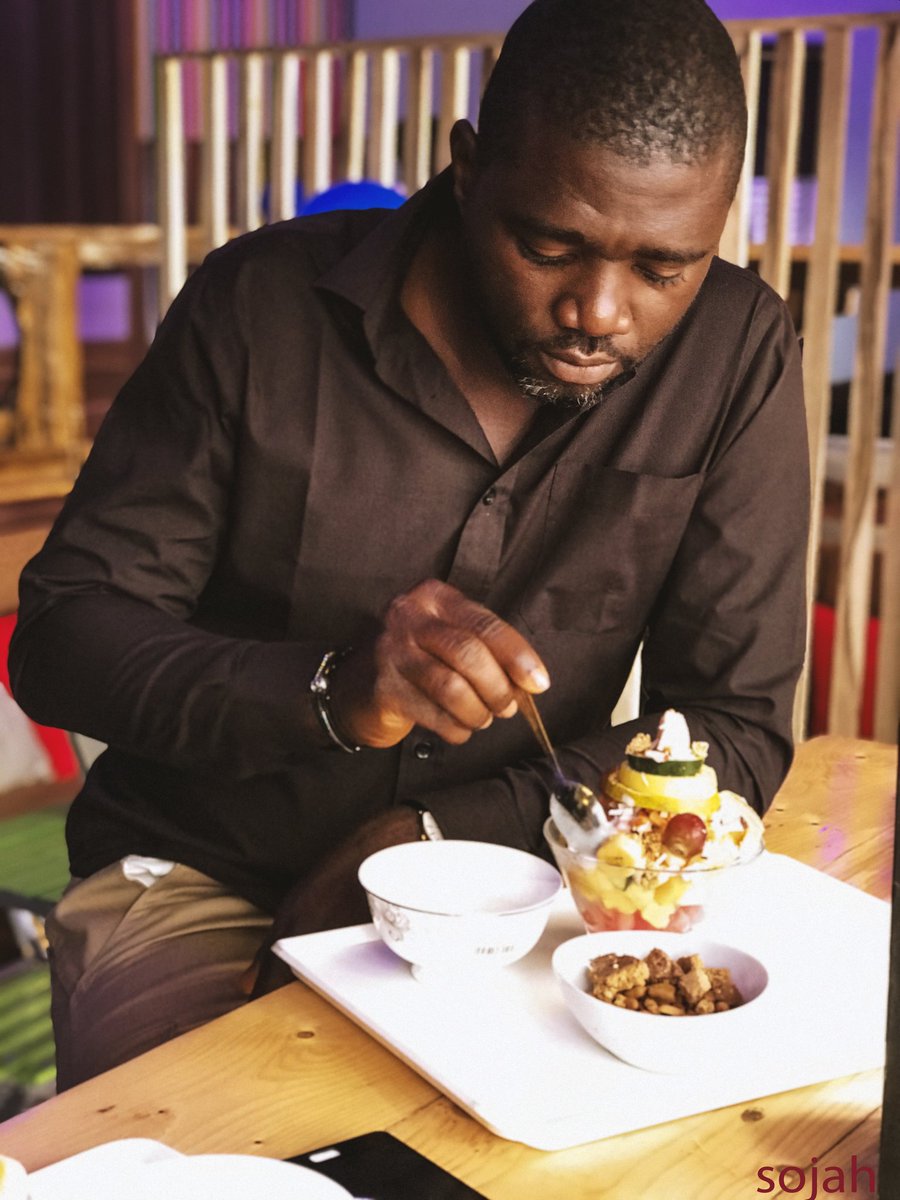 bowl_mo's tweet photo. We are here just for you😍 Our Special Smoothies, Chapman, Cocktail🍸 Bowls, Fruitsalad🍓🍇🍉🍹....Give us a call to place your order....pick up and delivery all available🤗 https://t.co/HVOr894Ph7