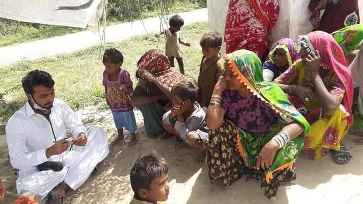 inqlab_thari's tweet photo. Free Medical Camp for flood affected peoples@BhudoBheel near NaukotFort, Dr ManzoorJarwar,Dr IrshadNohri,DrMushtaqHingorjo,DrHareeshGuriro,DrZulfiqar Participated in the Camp.
Organized By AwamiThreek Comrades Muhib,RahmanN,MumtazJ,Aadarsh,Waheed https://t.co/EfSuQqtDw6