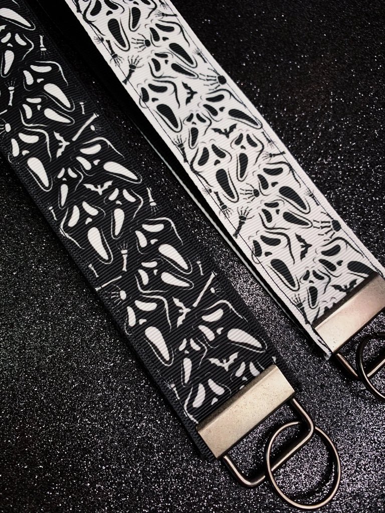 Aisaisaghost's tweet image. wickedghost.com @wickedghostco on Twitter and IG!👻 #ghostface #everydayishalloween