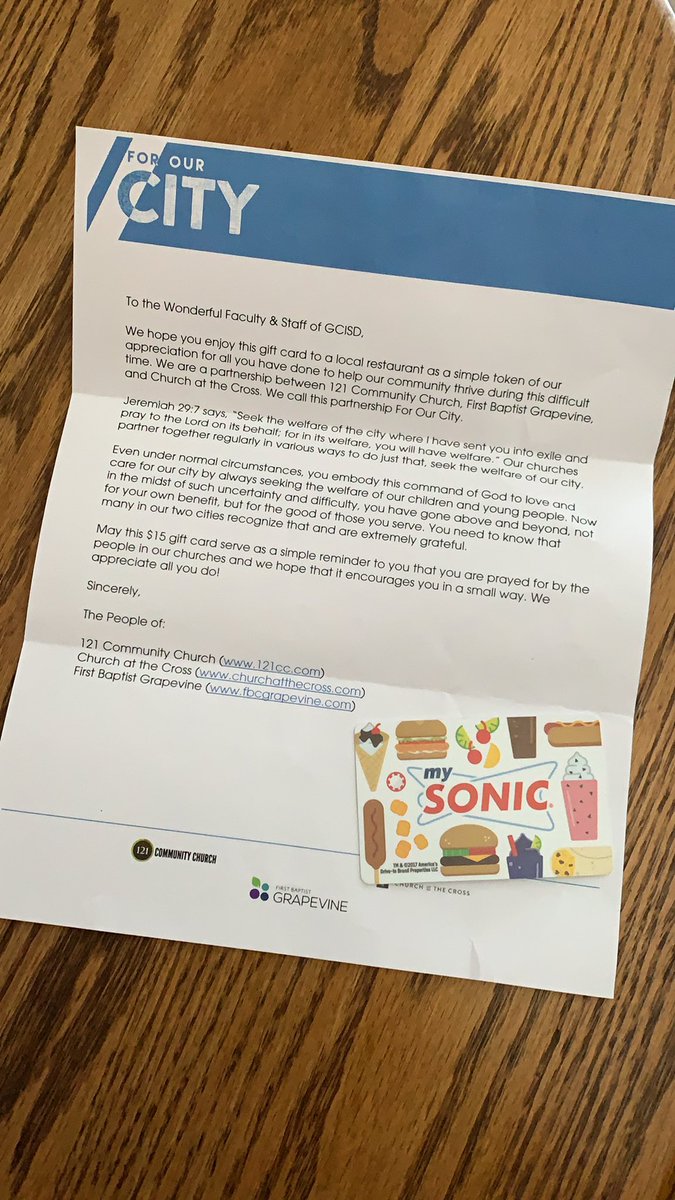 BESChapman1's tweet photo. I love happy mail! Thank you @BESTexans for the new shirt! Thank you for the wonderful gift card surprise as well! #ForOurCity 😉 #remotelearning #gcisd https://t.co/f2JcyRSLL2